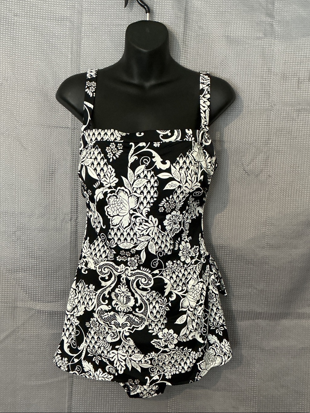 Black & White Floral Square-Neck Women's Dress
